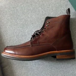 ?crosby square Parker lace up boots in cola Cody James® Men main image 4